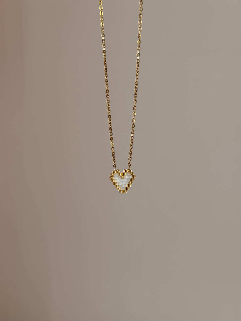 Small white heart 🤍