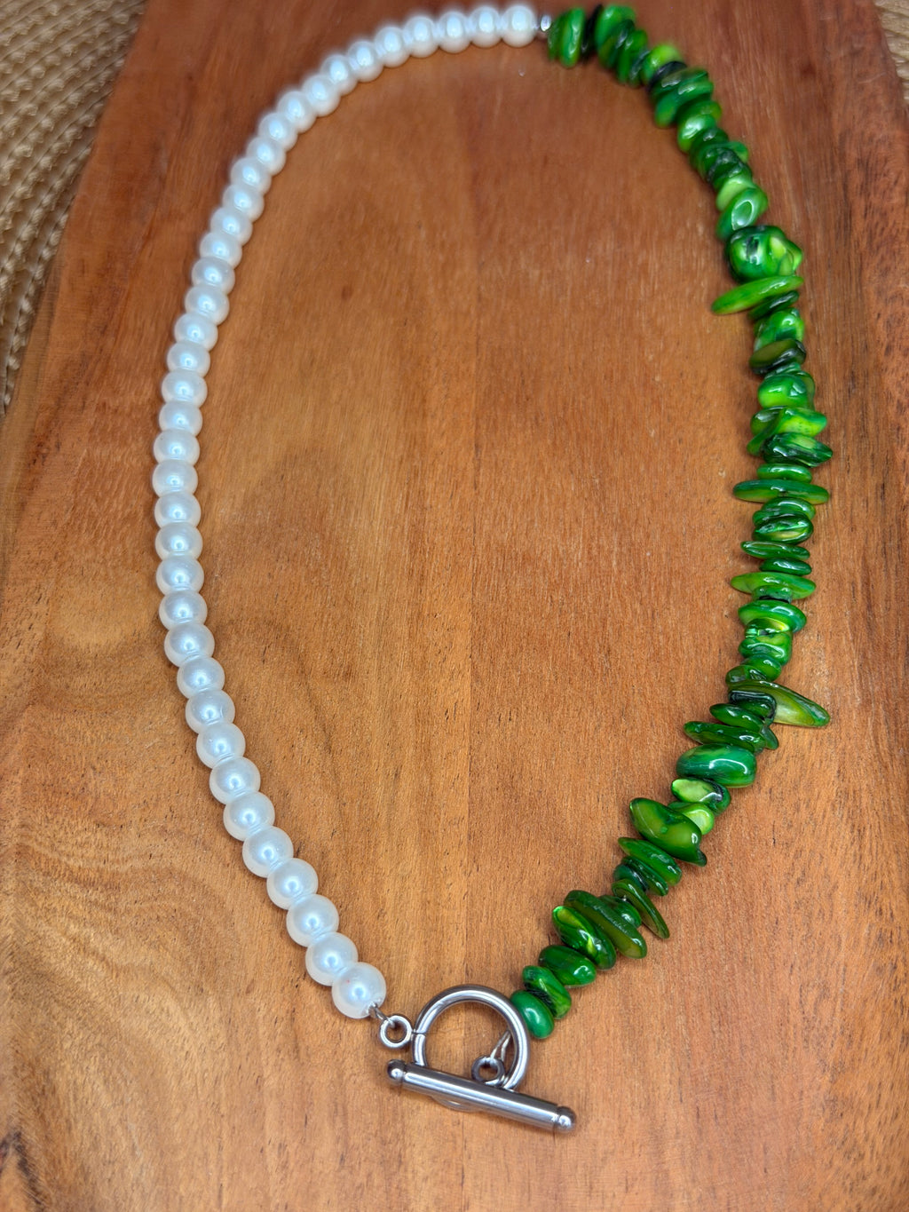 Oil & pearl